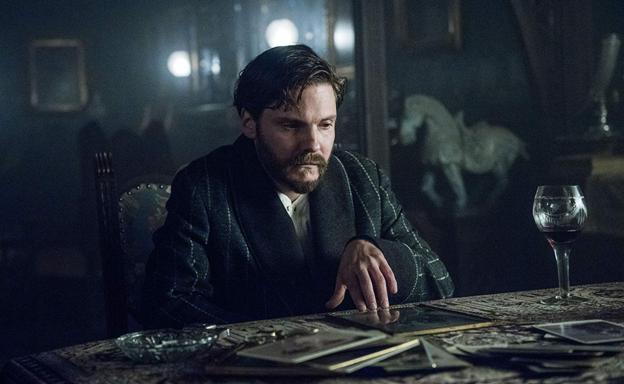 Daniel Brühl, en 'El alienista'.