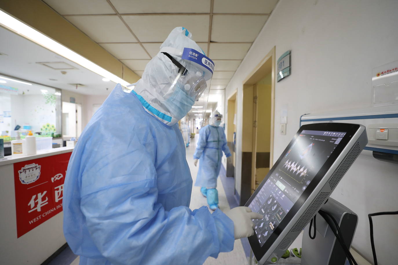 Médico en un hospital en Wuhan