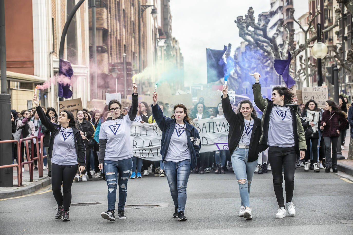 Fotos: 8M: Cientos de estudiantes se manifiestan para reinvidicar la igualdad en la educación