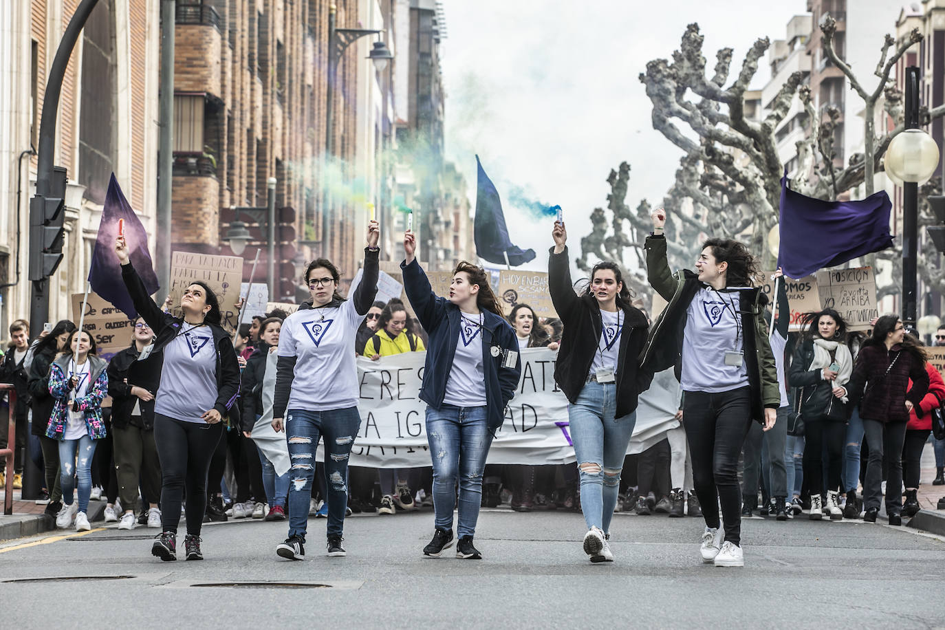 Fotos: 8M: Cientos de estudiantes se manifiestan para reinvidicar la igualdad en la educación