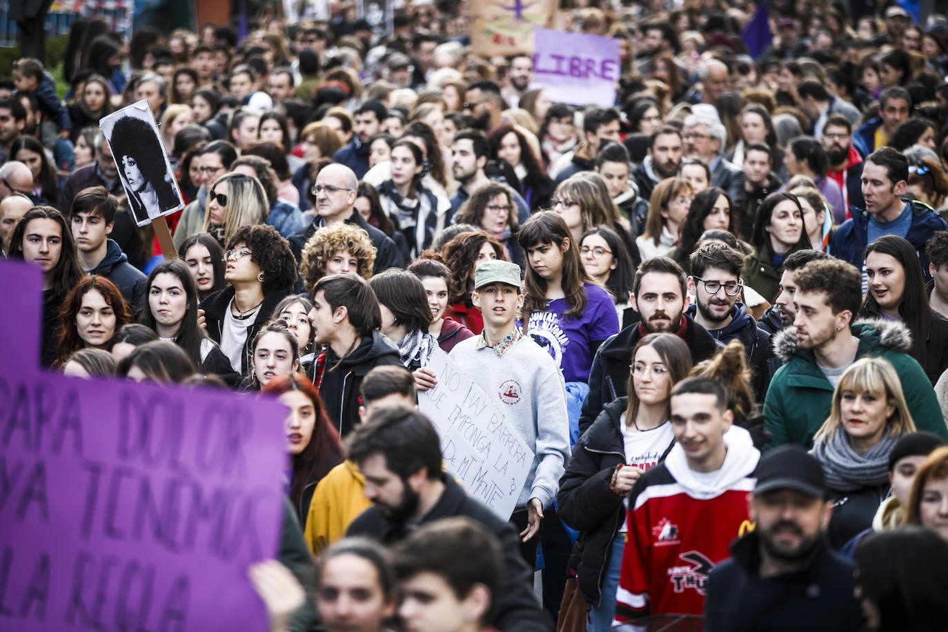 Fotos: 8M: Manifestación del Día Internacional de la Mujer en Logroño