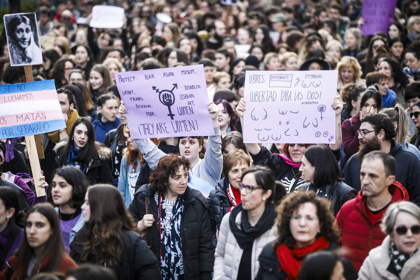 Fotos: 8M: Manifestación del Día Internacional de la Mujer en Logroño