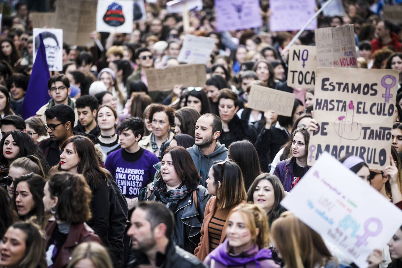 Fotos: 8M: Manifestación del Día Internacional de la Mujer en Logroño