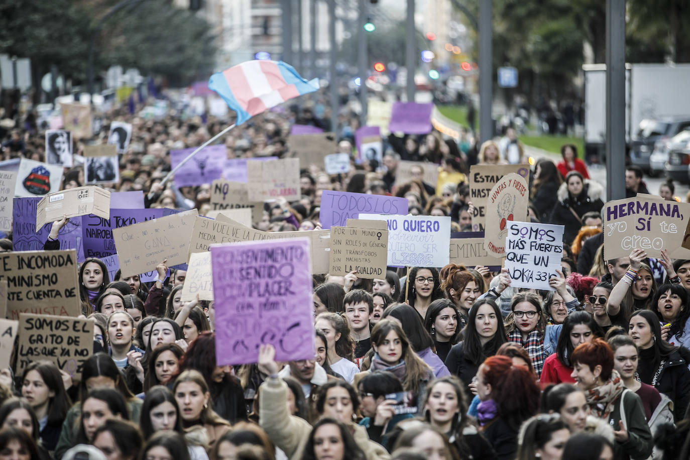 Fotos: 8M: Manifestación del Día Internacional de la Mujer en Logroño