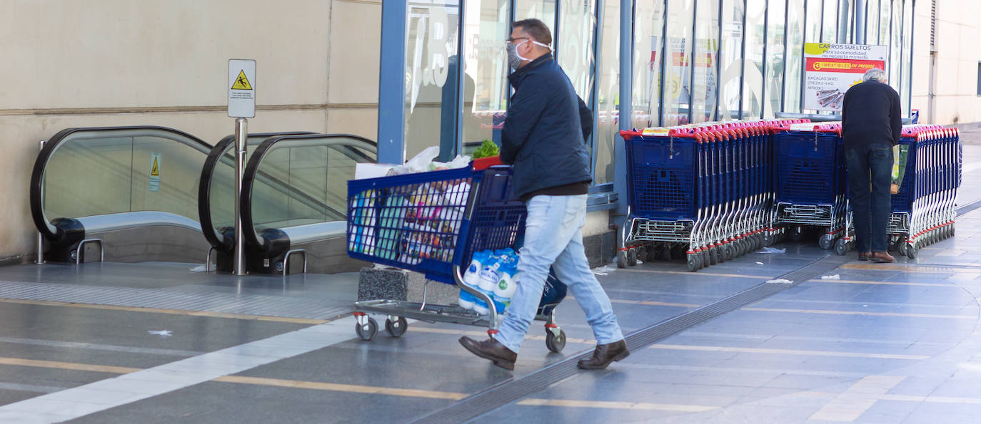 Fotos: Sábado atípico en Logroño por el coronavirus (I)