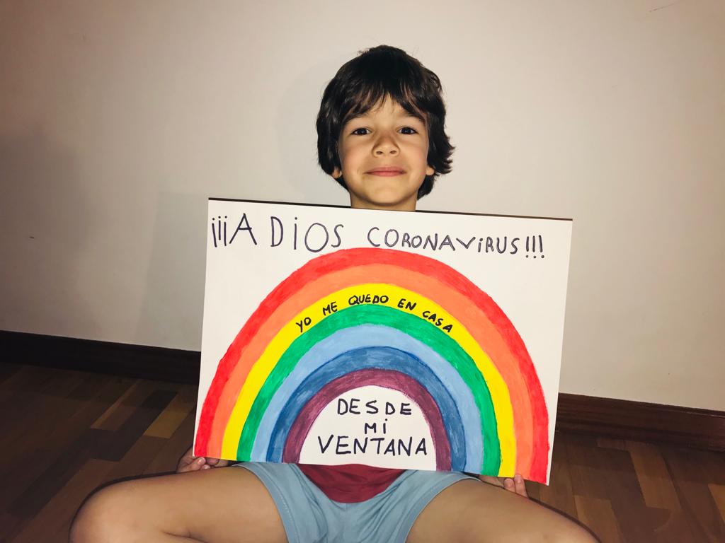 Fotos: #losriojanos-cumplimos: los lectores mandan su foto de apoyo al #yomequedo-encasa