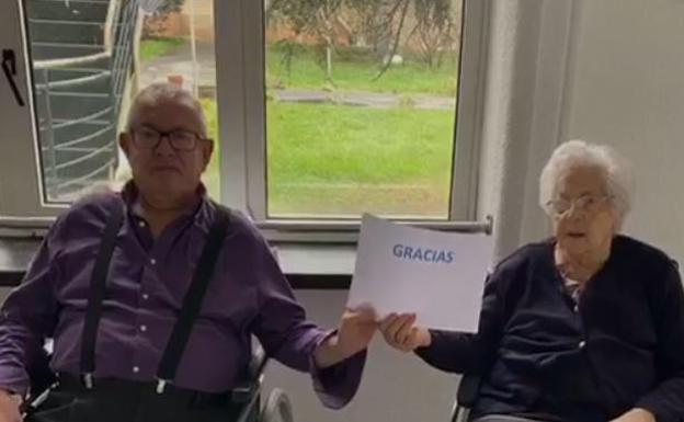 Los usuarios de la Residencia San Agustín dan las gracias