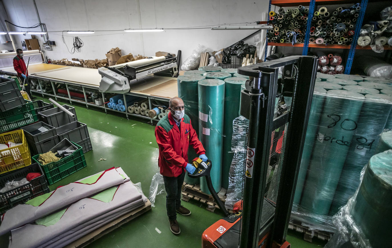 Fotos coronavirus en La Rioja: Arnedo, una gran cadena solidaria