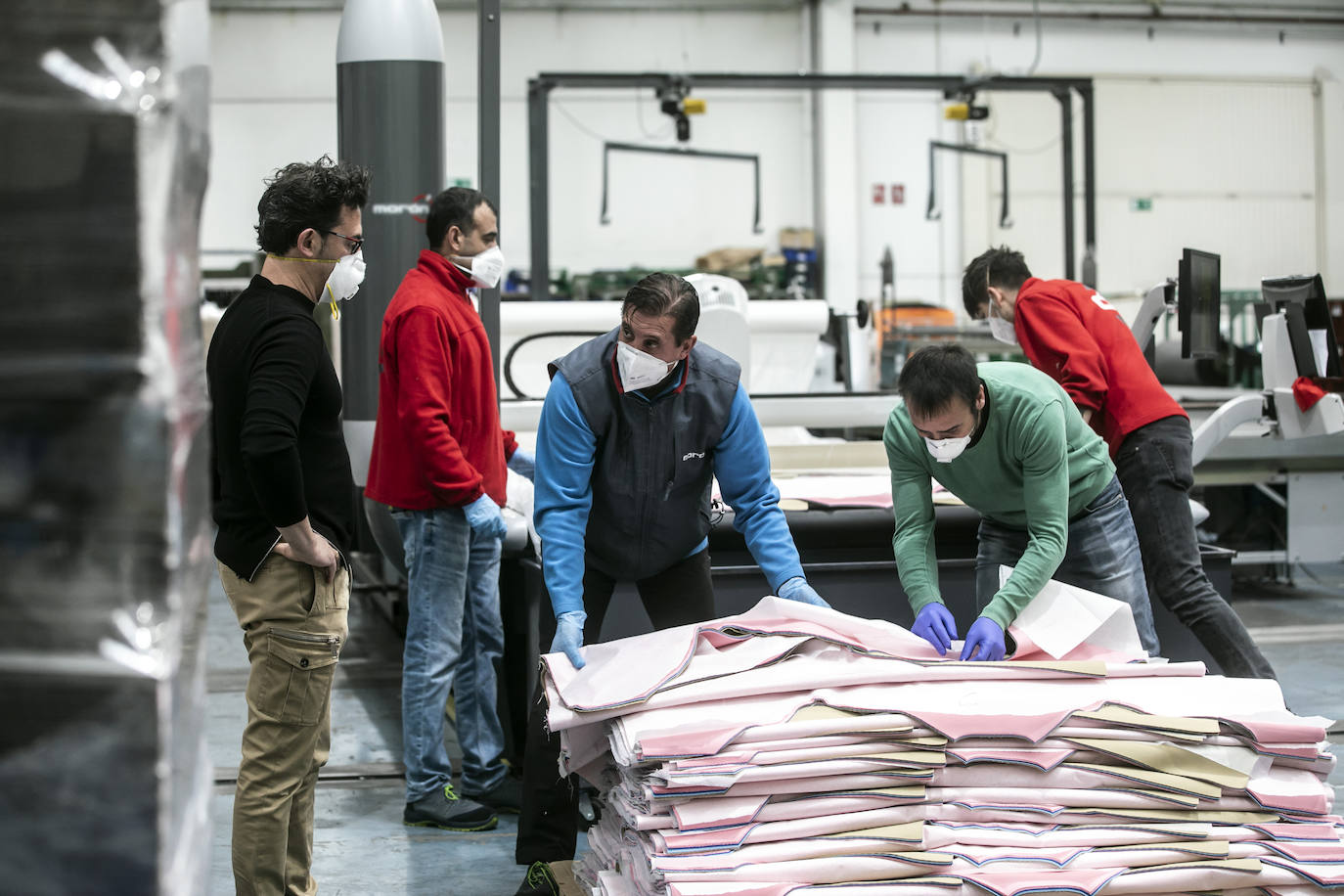 Fotos coronavirus en La Rioja: Arnedo, una gran cadena solidaria