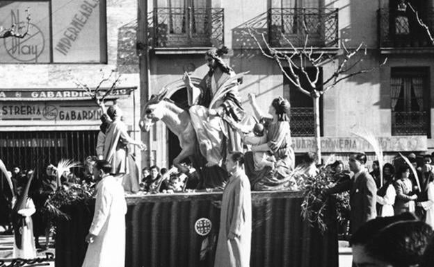 Imagen de La Borriquita, en Logroño, entre 1948-1950.