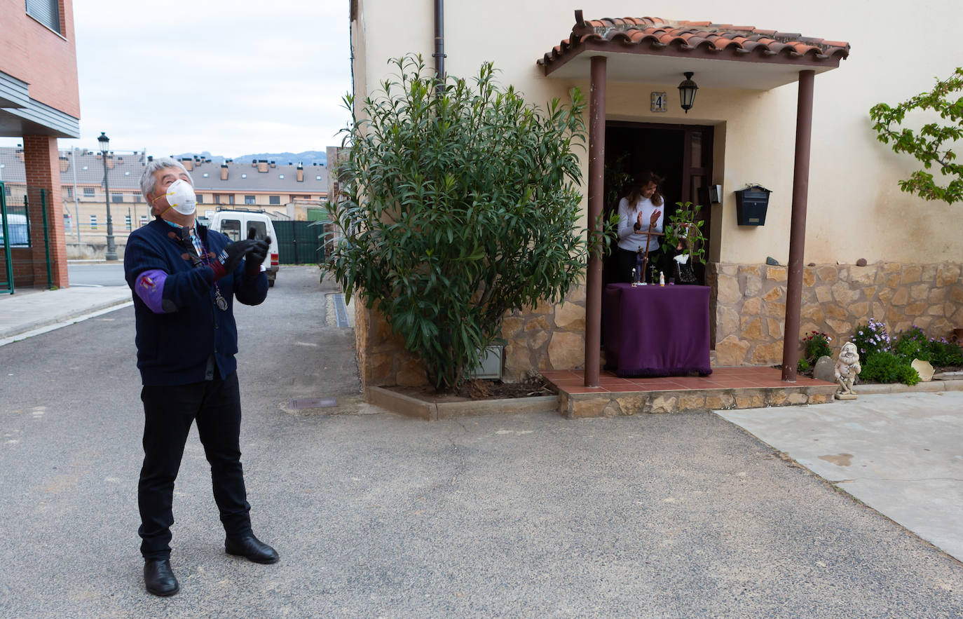 El coronavirus no impide el toque de campana en San Vicente