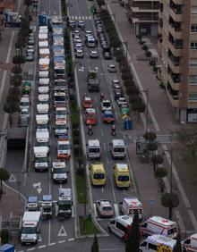 Imagen secundaria 2 - Algunas de las imágenes del paso de la comitiva. 