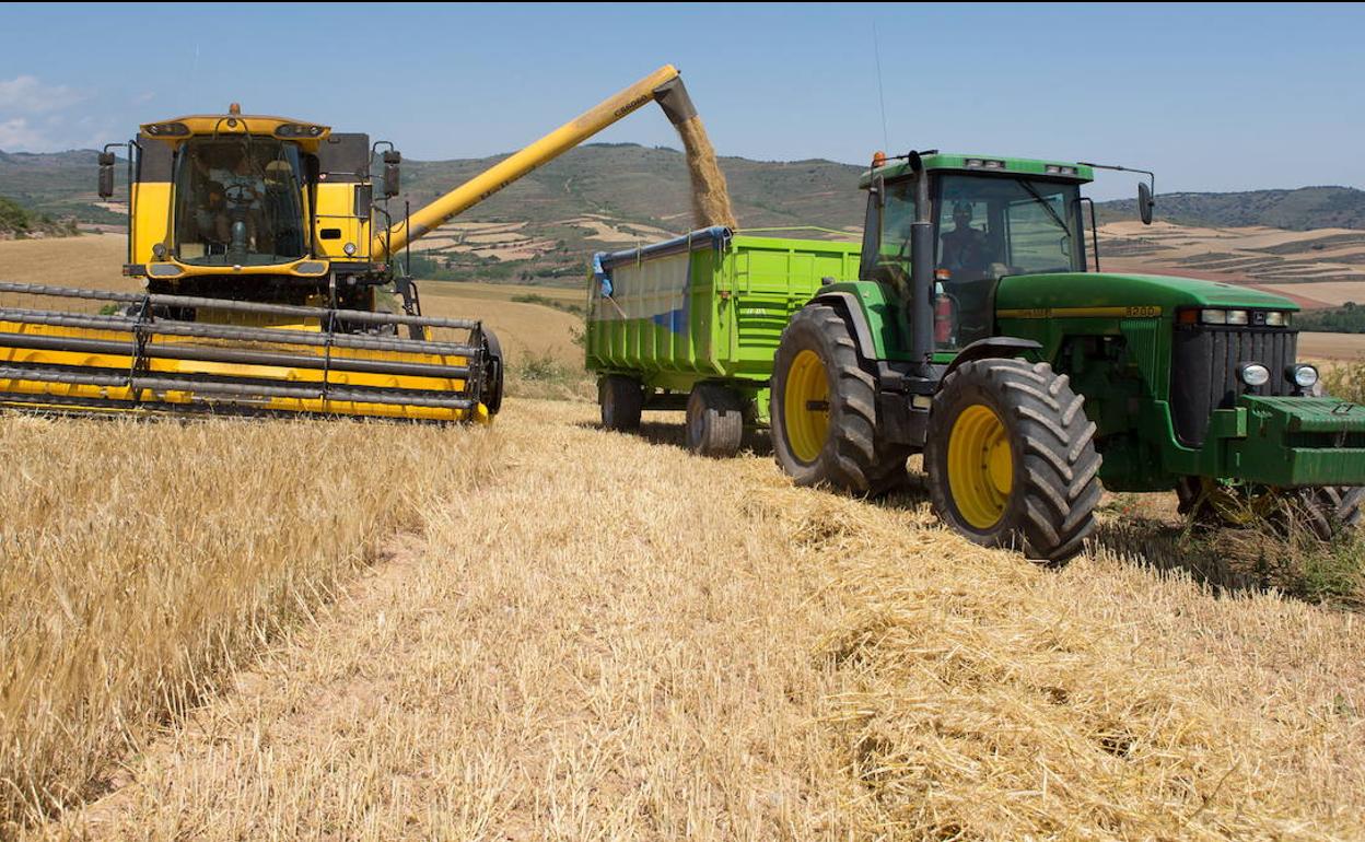 Coronavirus en La Rioja: ARAG-ASAJA convoca el concurso 'Tractores contra el virus' en apoyo a los agricultores y ganaderos