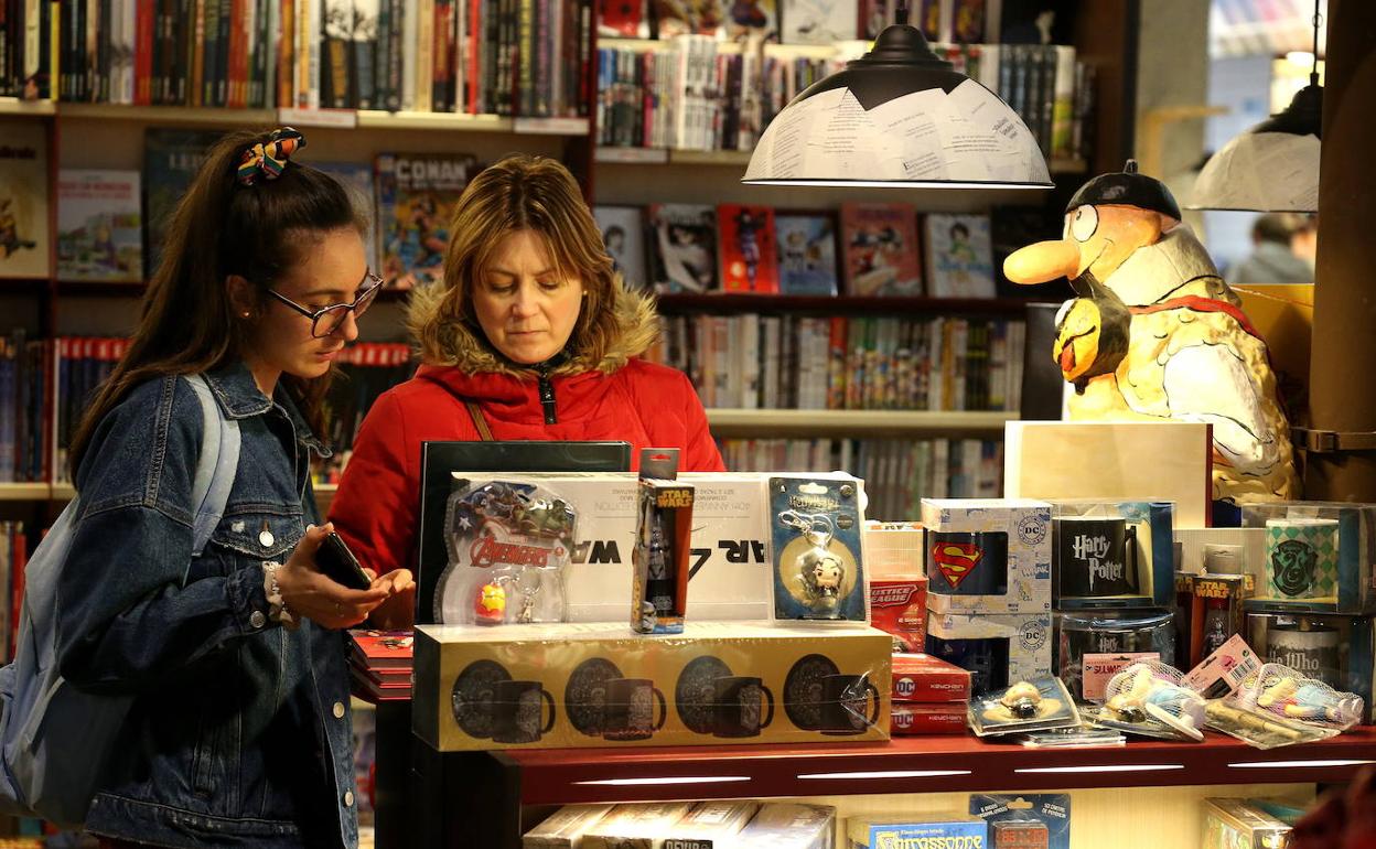 Este año el Día del Libro se celebra de un modo muy diferente al de anteriores ocasiones.