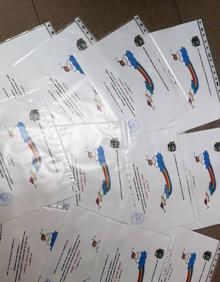 Imagen secundaria 2 - Coronavirus en La Rioja: Los niños de Anguiano animan a sus mayores en el confinamiento