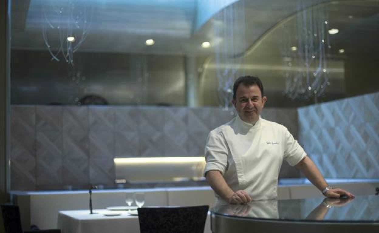 Martín Berasategui, en su restaurante de Lasarte.