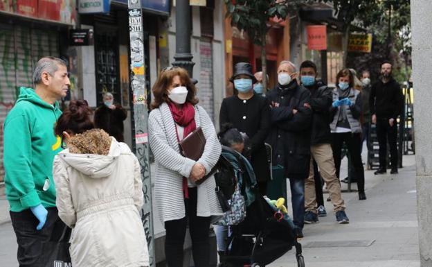 España bate el récord de recuperados pero repuntan los fallecidos y los contagiados