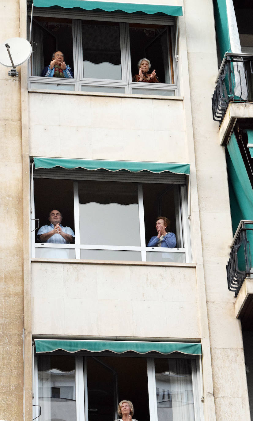 Los ciudadanos siguen mostrando su respeto a quienes están en primera línea de esta lucha contra el coronavirus 