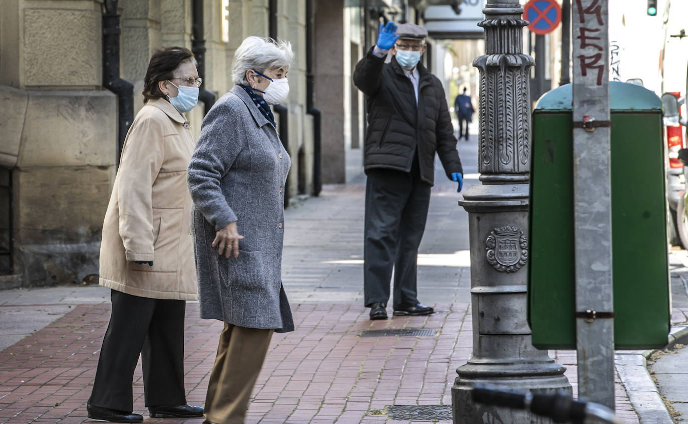 Fotos: Logroño sale a la calle a pasear y a hacer deporte