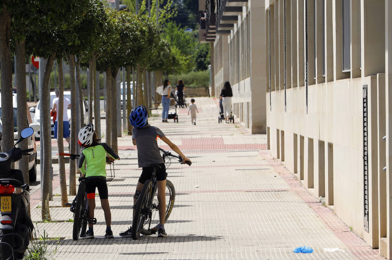 Fotos: Logroño sale a la calle a pasear y a hacer deporte