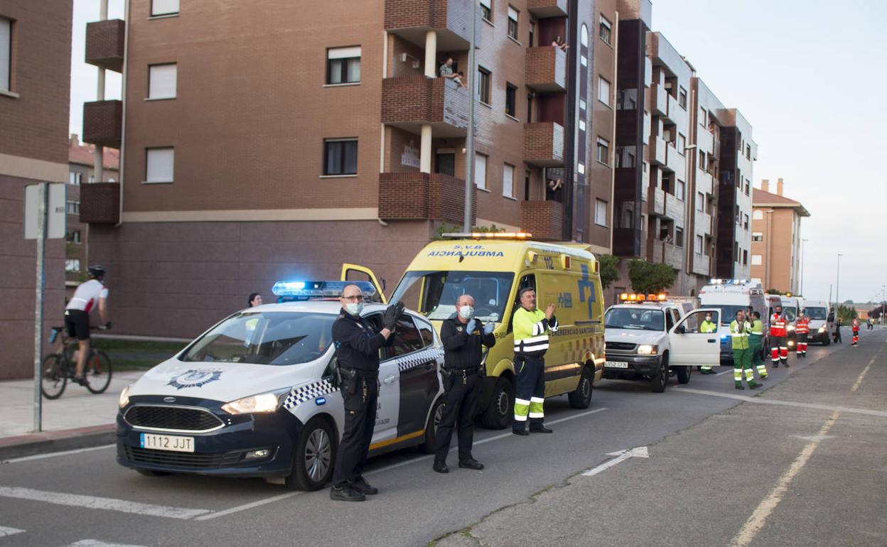 Santo Domingo despide con agradecimiento el último paseo musical de la Policía Local