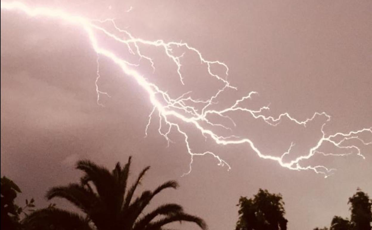 Rayos y truenos en Logroño