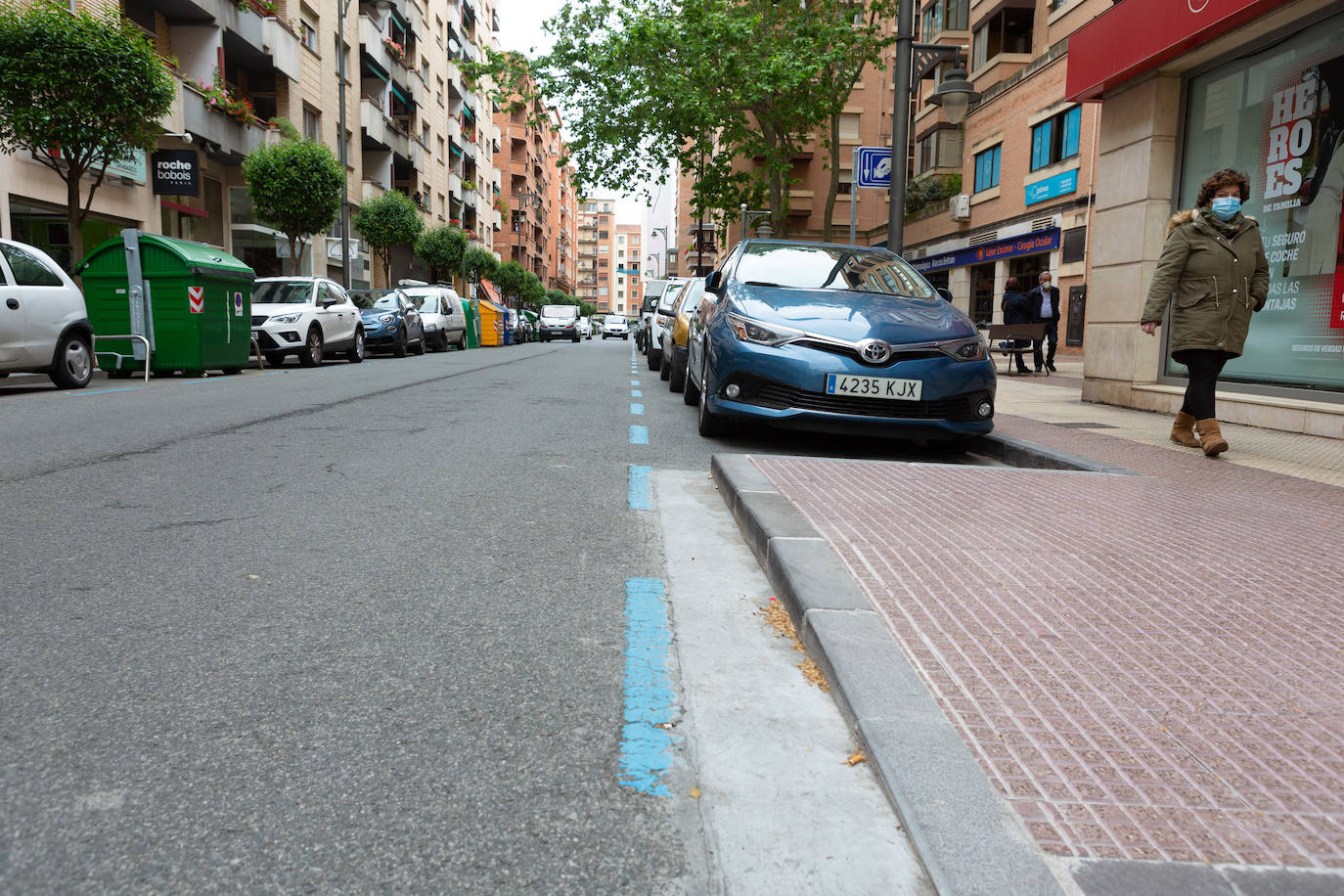 La ciudad de Logroño amplía sus aceras para desplazarse de forma segura durante la crisis pero con visos de permanencia