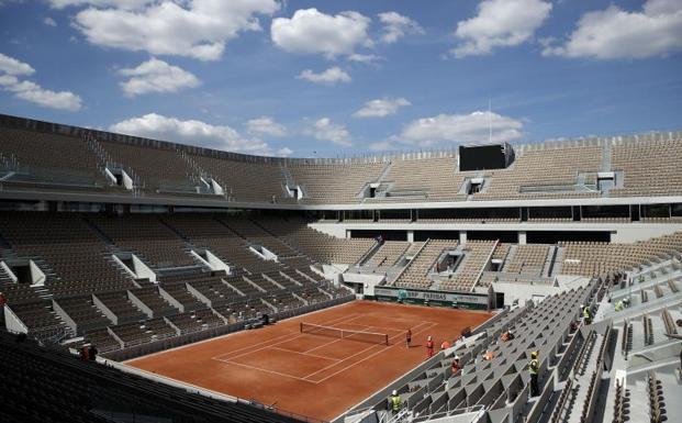 Vista de la pista central de Roland Garros, vacía. 