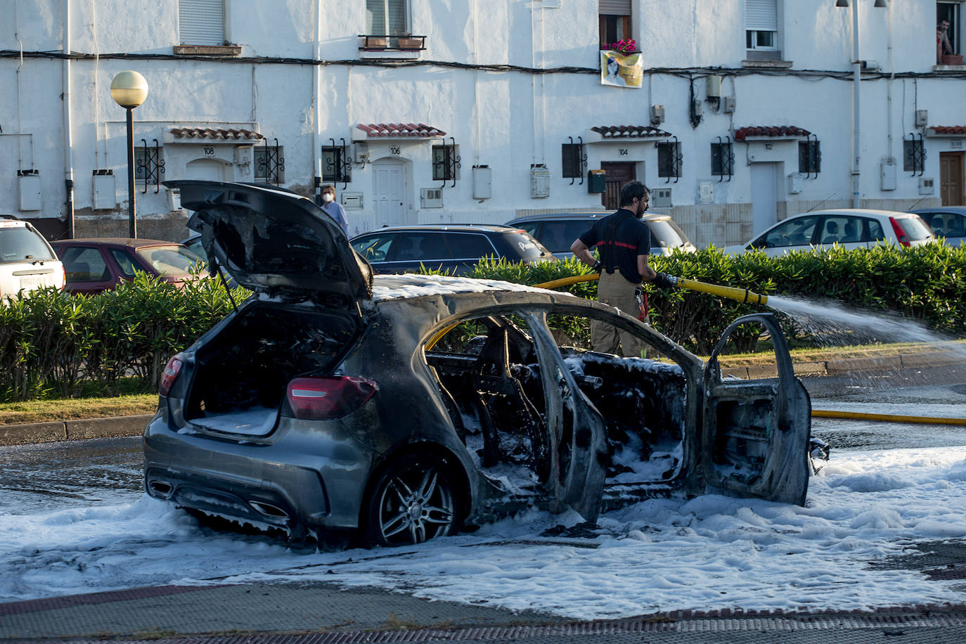 El fuego se ha producido en al barrio logroñés y no ha habido que lamentar heridos. 