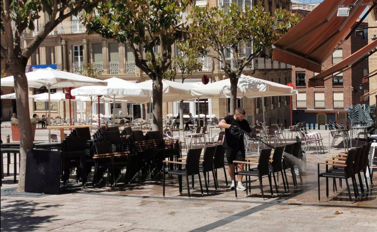 Coronavirus en La Rioja: Haro modifica su ordenanza municipal y los hosteleros jarreros podrán ampliar sus terrazas