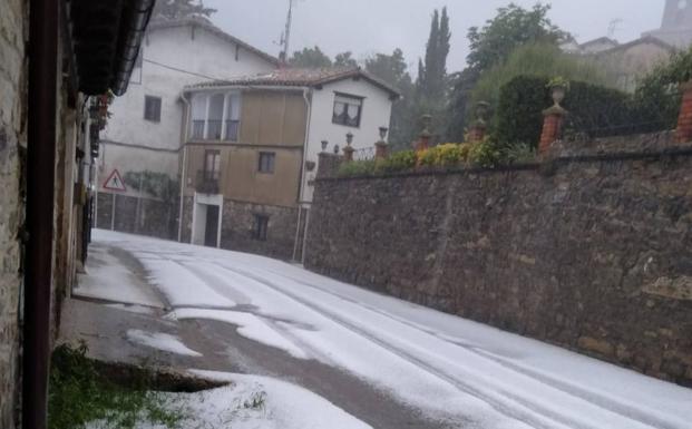 Imagen principal - Impresionante granizada en San Román