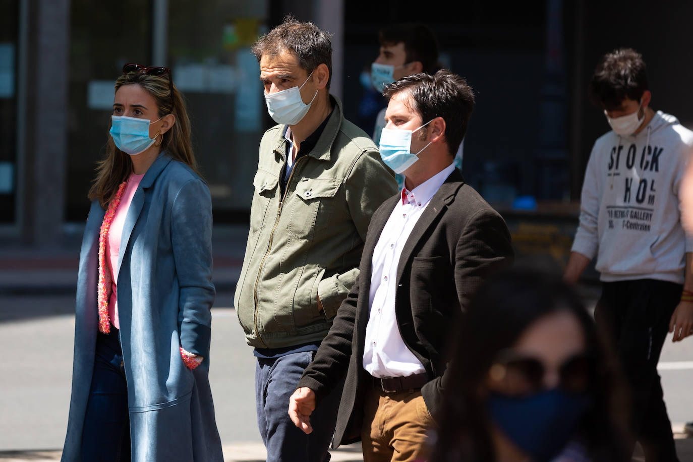 Diego Urdiales ha encabezado el 'paseo' taurino por El Espolón