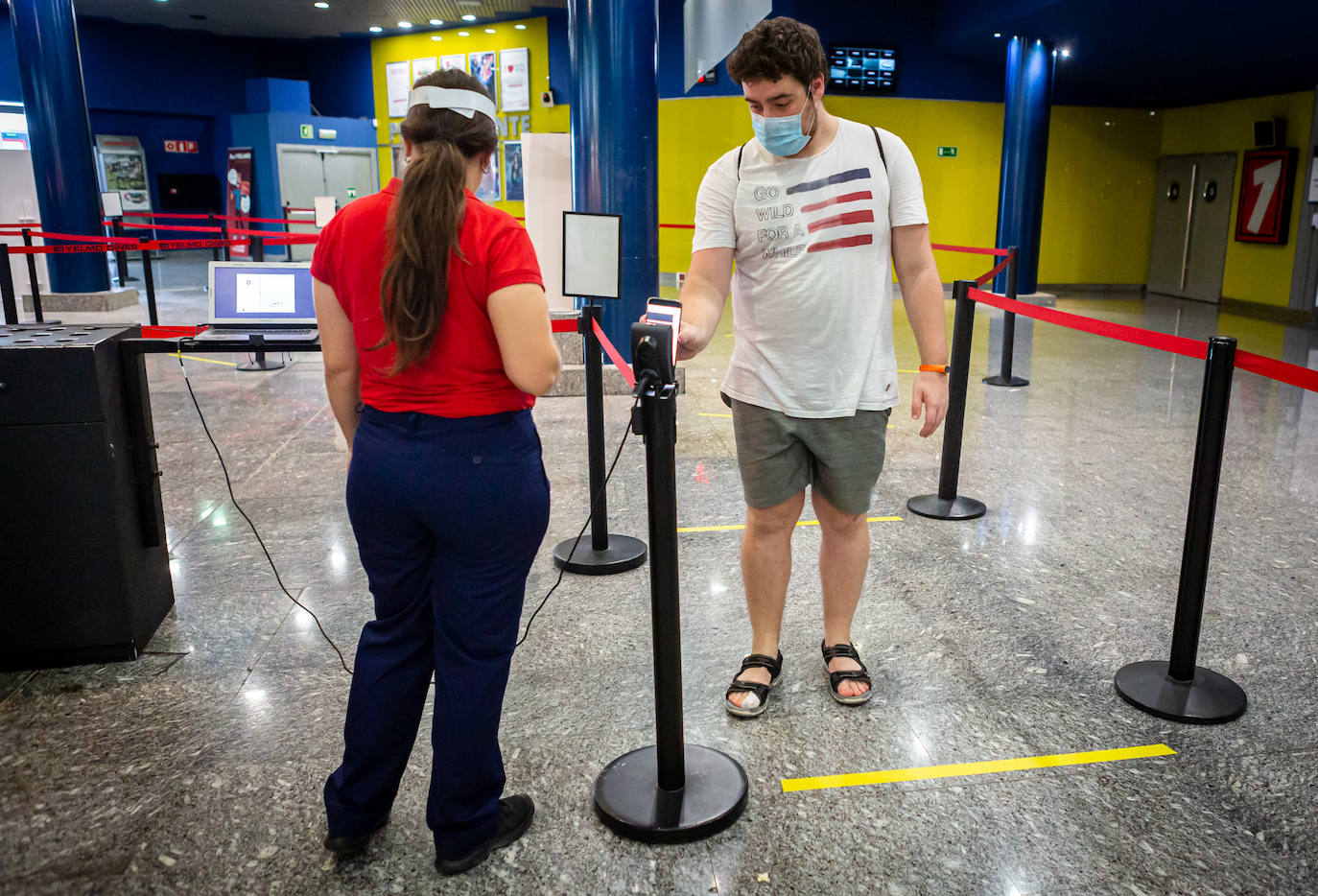 Los cines Yelmo Berceo y 7 Infantes de Lara abren este viernes con aforo reducido y medidas de higiene 