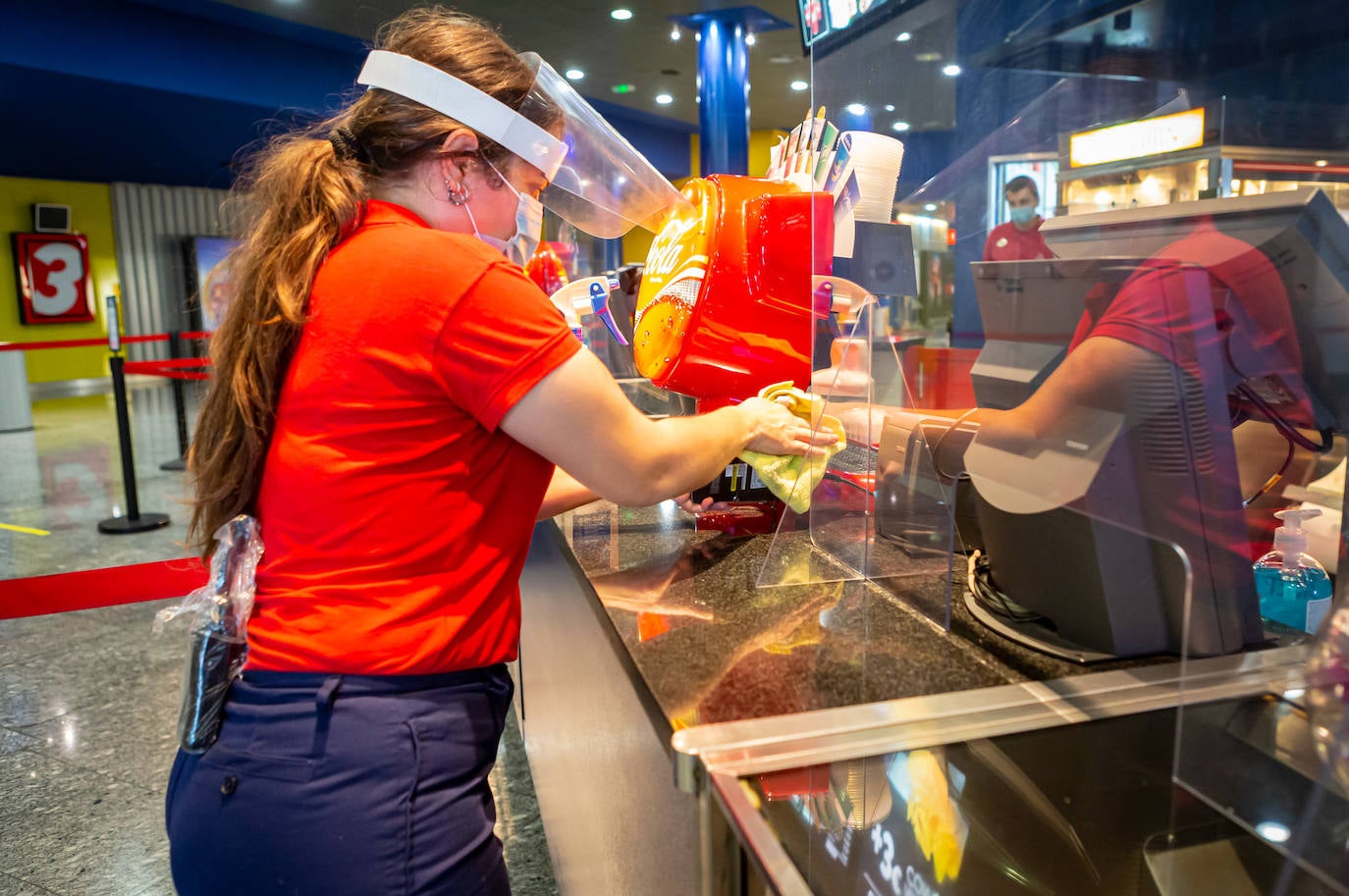 Los cines Yelmo Berceo y 7 Infantes de Lara abren este viernes con aforo reducido y medidas de higiene 