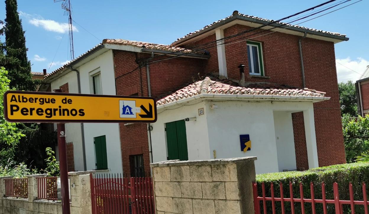 El albergue de peregrinos de Haro, que se encuentra en el número 23 de la Avenida Juan Carlos I, permanecerá cerrado hasta nuevo aviso. 