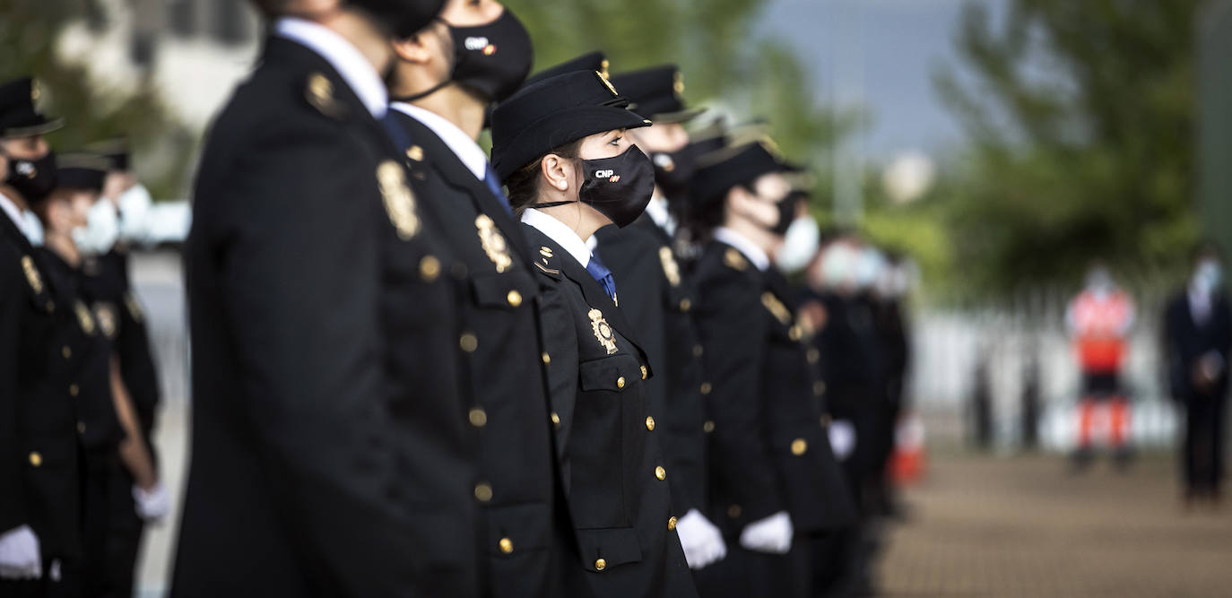 Veinte nuevos agentes han protagonizado este acto en Logroño