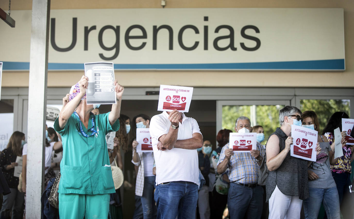 Los trabajadores pidieron este lunes la contratación de más personal y espacios más adecuados