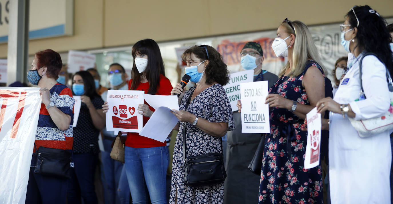 Los trabajadores pidieron este lunes la contratación de más personal y espacios más adecuados