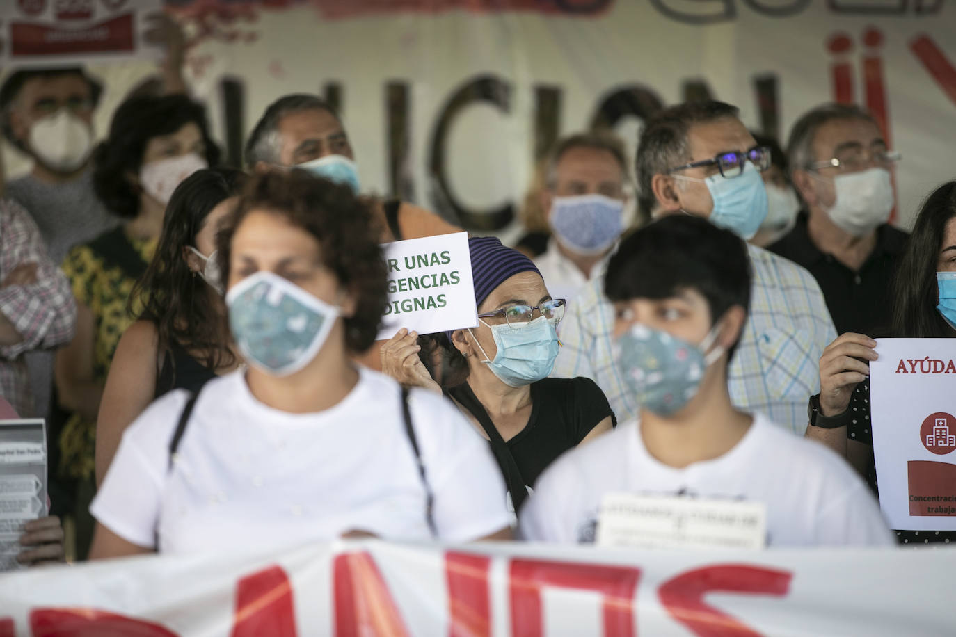 Los trabajadores pidieron este lunes la contratación de más personal y espacios más adecuados