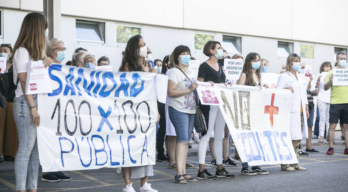 Los trabajadores pidieron este lunes la contratación de más personal y espacios más adecuados