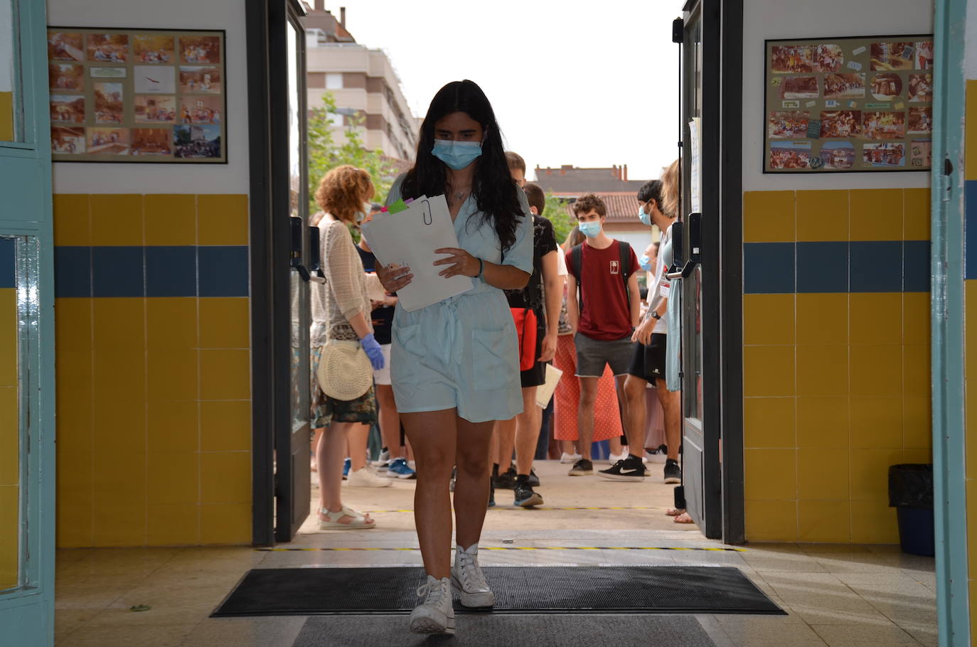 Las pruebas se han trasladado a las aulas del instituto, sin los escolares de Arnedo y Alfaro que se examinan en sus centros