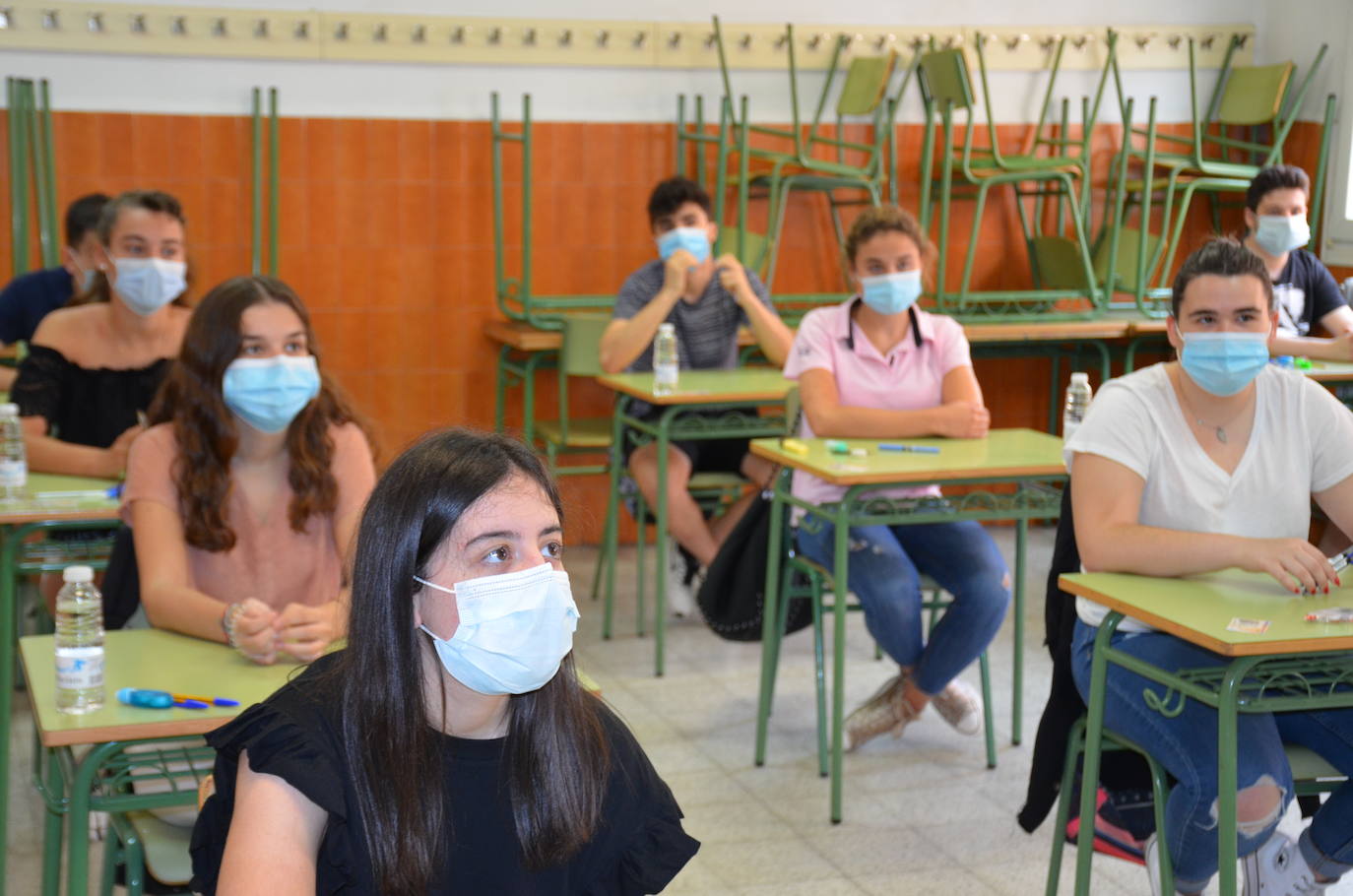 Las pruebas se han trasladado a las aulas del instituto, sin los escolares de Arnedo y Alfaro que se examinan en sus centros