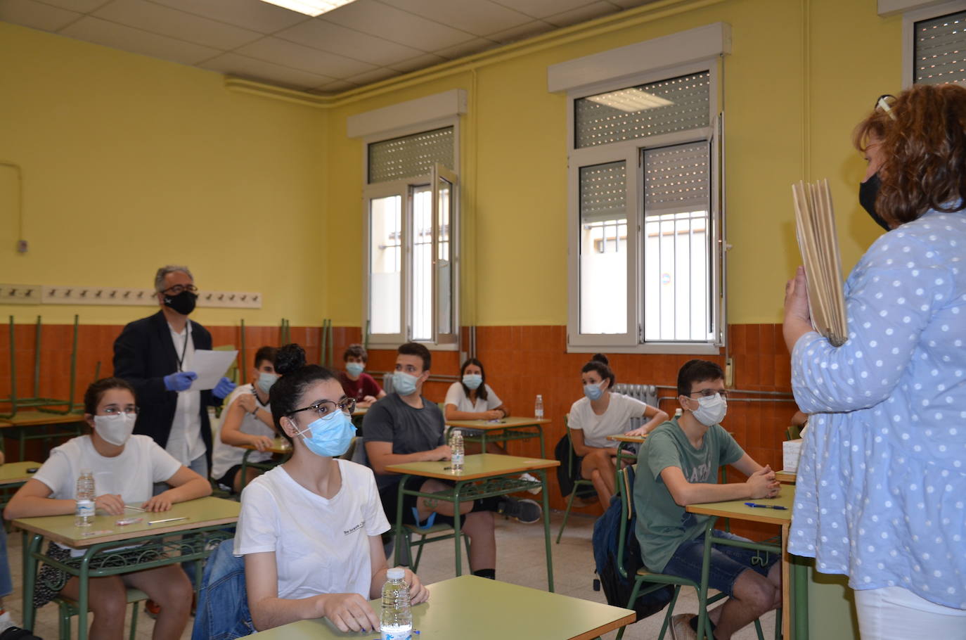 Las pruebas se han trasladado a las aulas del instituto, sin los escolares de Arnedo y Alfaro que se examinan en sus centros