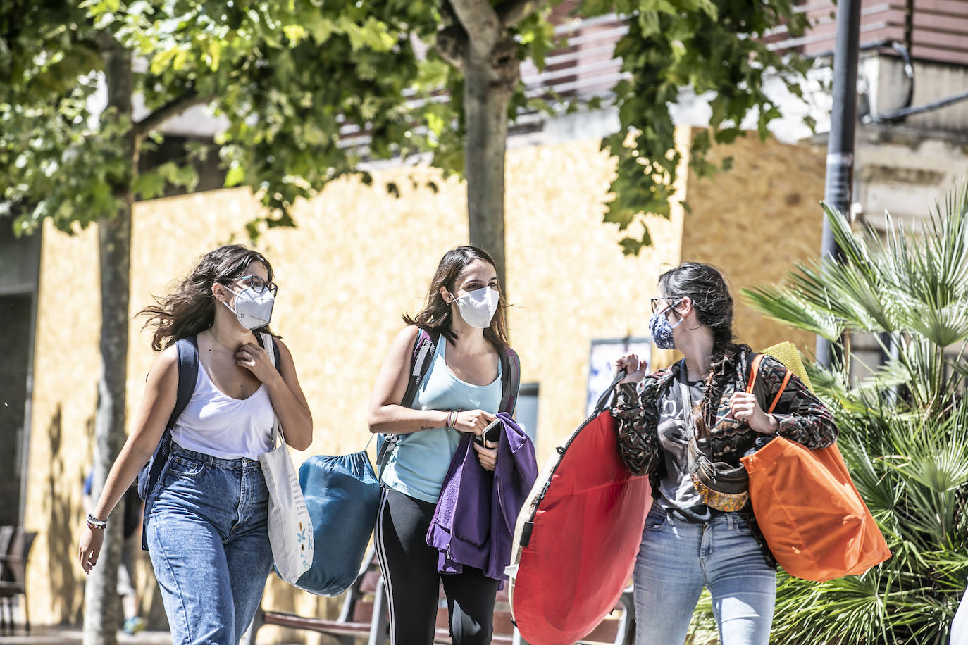 Los logroñeses no han esperado a que la obligatoriedad del 'tapabocas' entre en vigor para su uso mayoritario