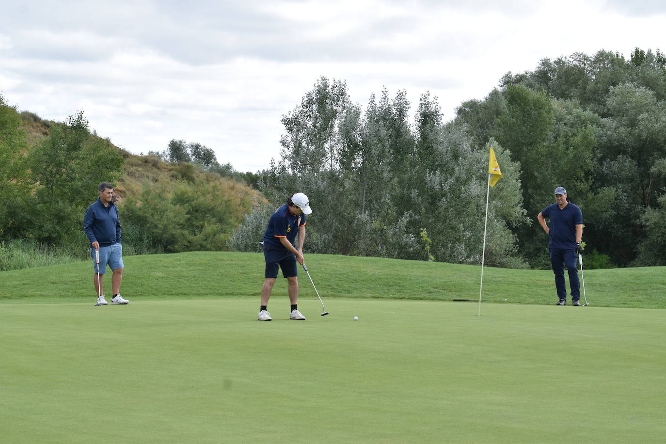 La Liga de Golf y Vino se retomó este sábado en El Campo de Logroño.