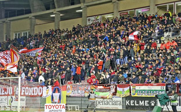 La Copa, frente al Valencia. Más de 11.000 espectadores. 