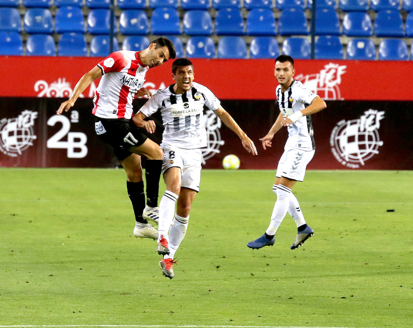 Los de Sergio Rodríguez ascienden a Segunda División tras superar al Castellón en la tanda de penaltis