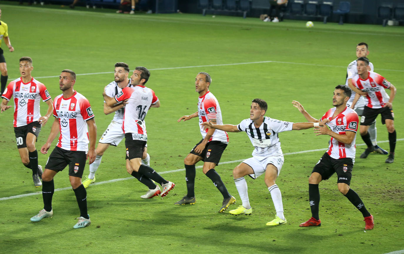 Los de Sergio Rodríguez ascienden a Segunda División tras superar al Castellón en la tanda de penaltis