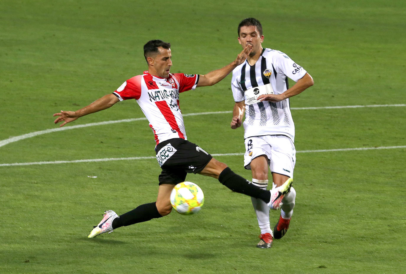 Los de Sergio Rodríguez ascienden a Segunda División tras superar al Castellón en la tanda de penaltis