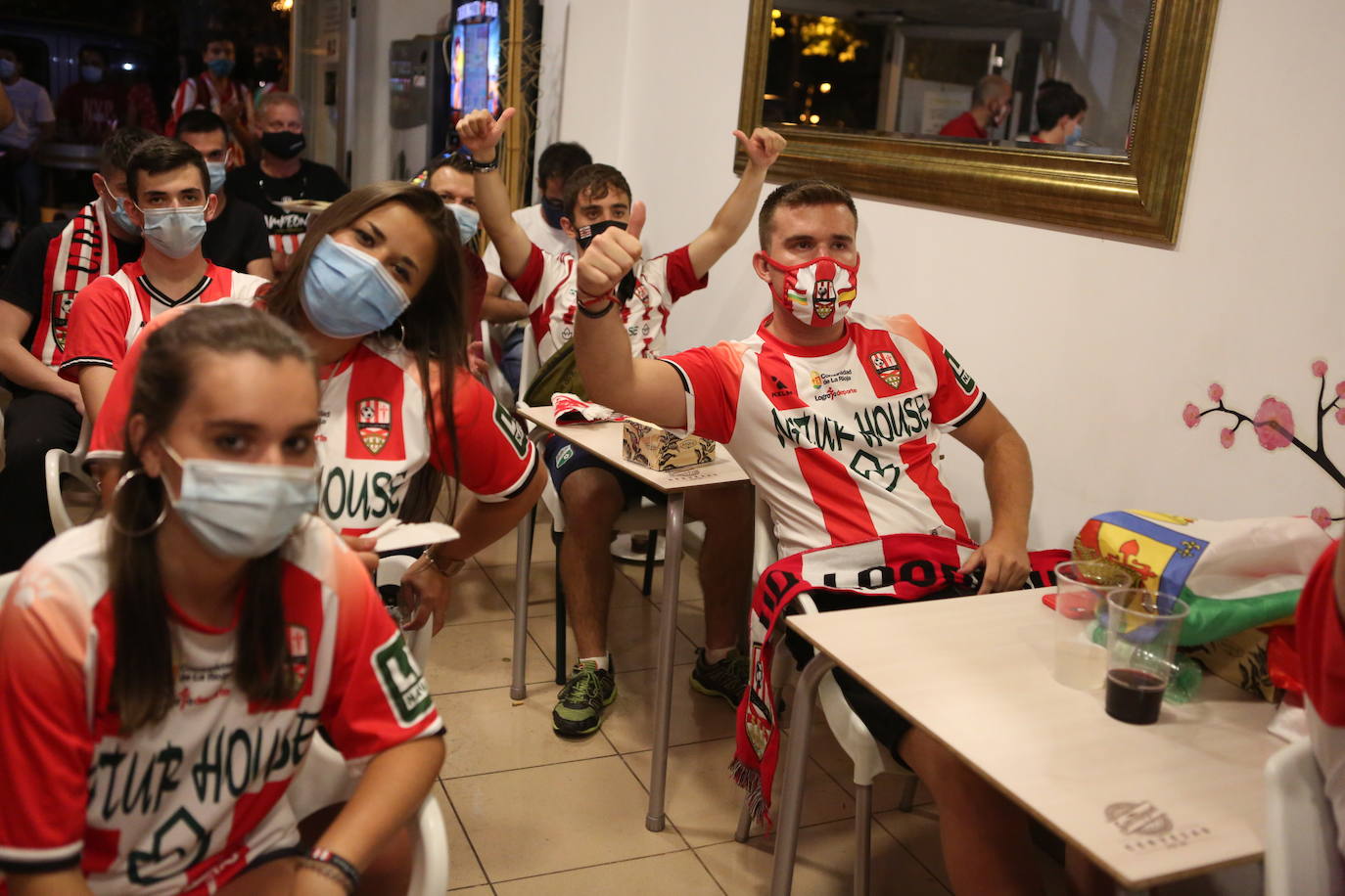 La afición blanquirroja ha sufrido bastante durante el encuentro frente al Castellón, pero finalmente ha merecido la pena